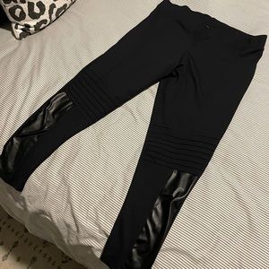 Rune Leggings